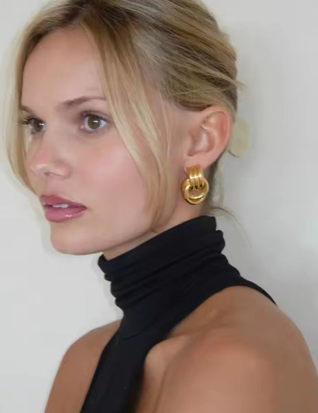 Claire (Gold and Silver)